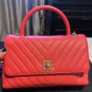 Chanel Red Chevron Calfskin Leather medium Coco Top Handle